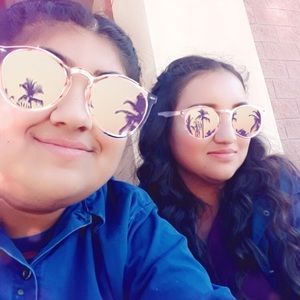 Meet your Posher, Mayra